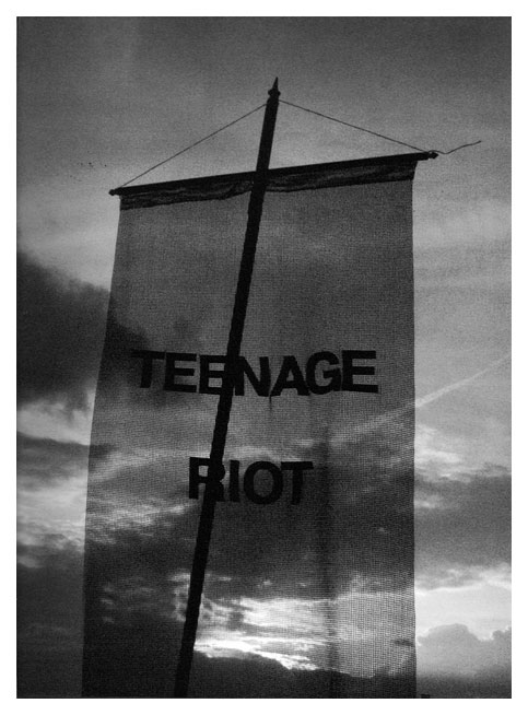 aaaraf_simons_teenage_riot